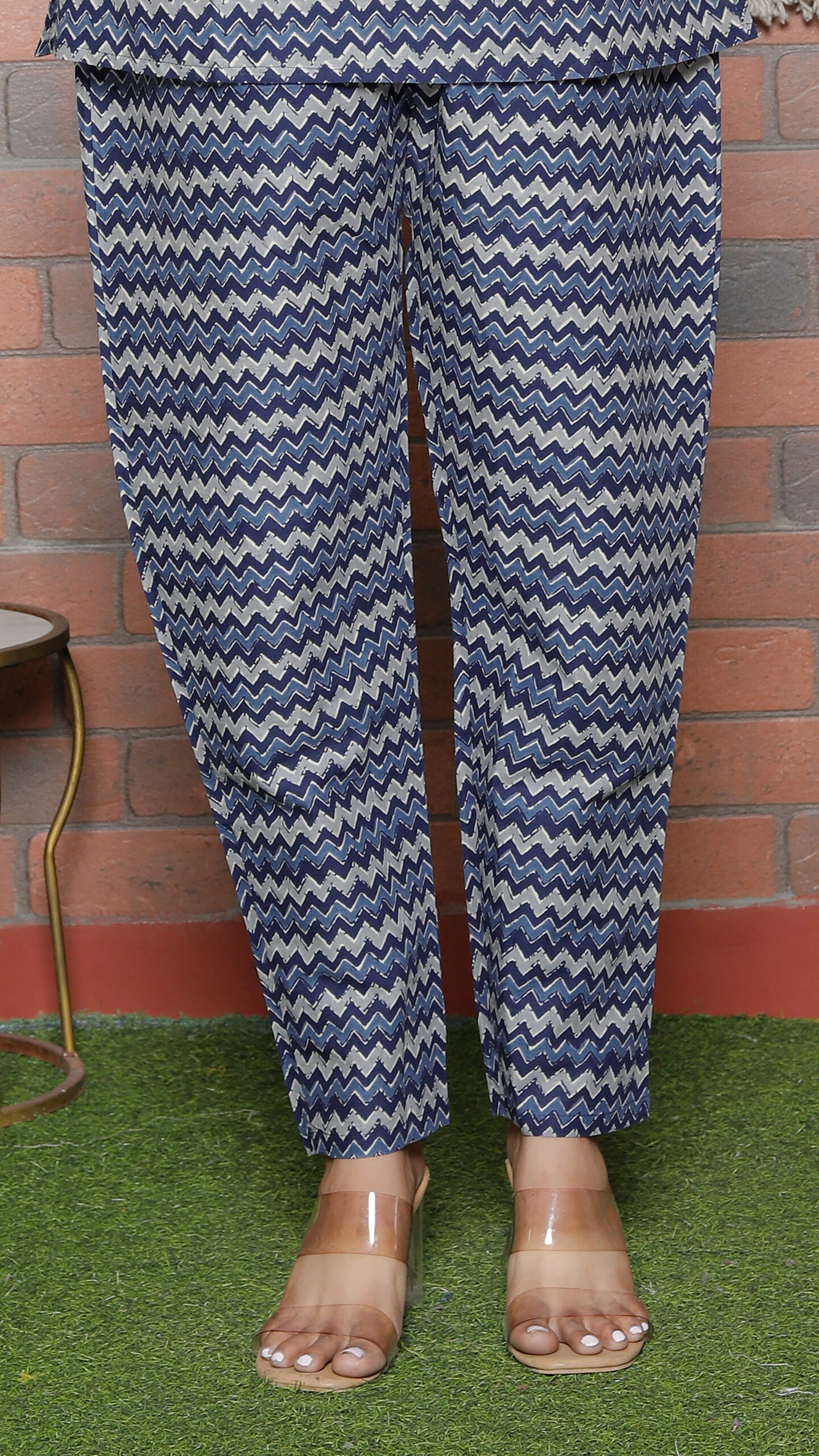 Slit two piece corset - Image 7